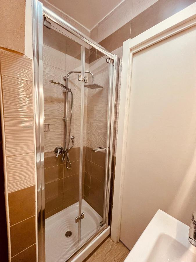 Sabry House Apartment Наполи Екстериор снимка